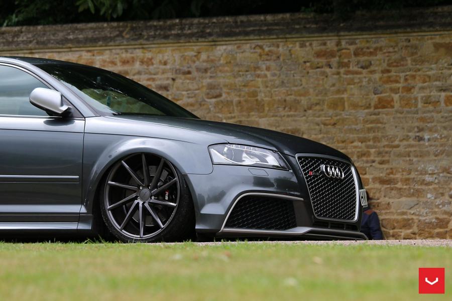 Детали экстерьера Audi RS3 Sportback on Vossen Wheels (CVT) 2017 года  (фото 21 из 28)